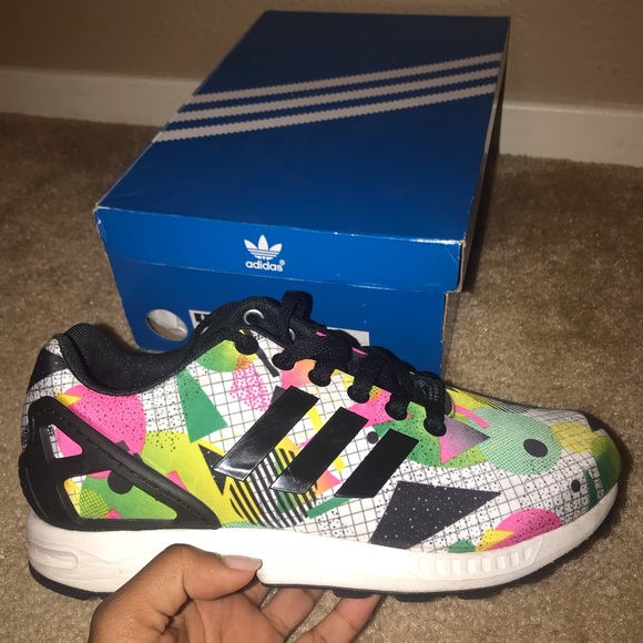 multicolor womens tennis shoes